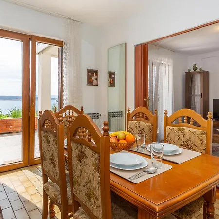 2 Bedroom Amazing In * Dramalj