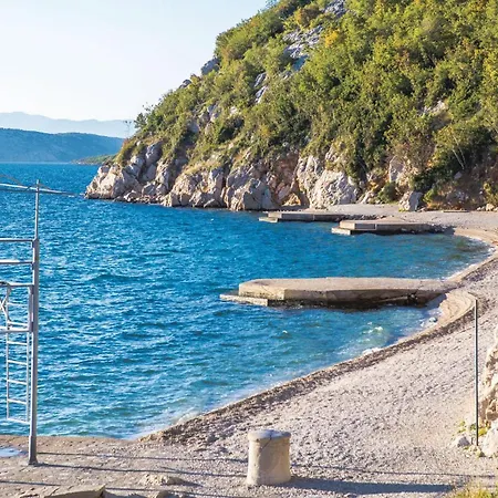 Apartamento 2 Bedroom Amazing In Dramalj